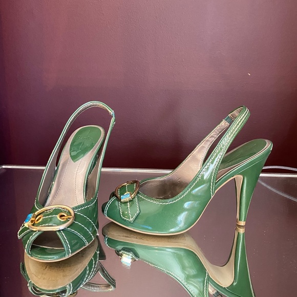 Shoes - Picture 2 of 7